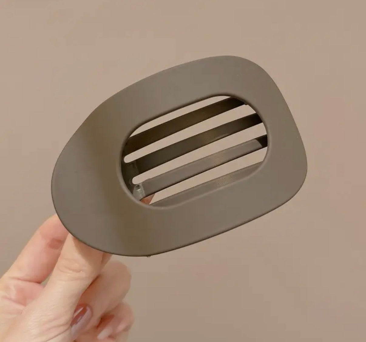Large Lay Flat Hair Clip