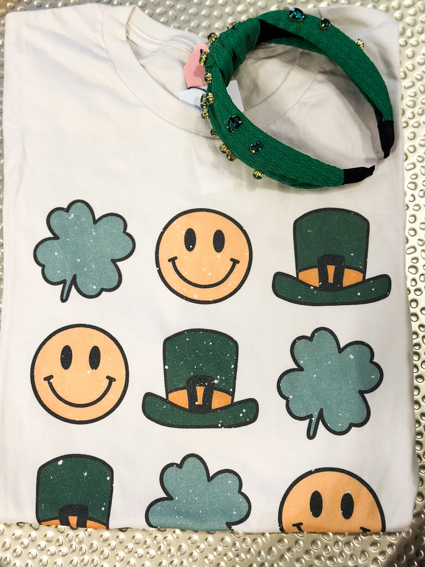 Smiles & Clovers Tee