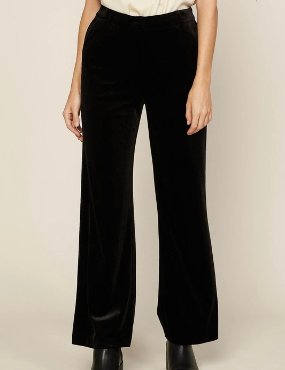 WIDE LEG VELVET PANTS