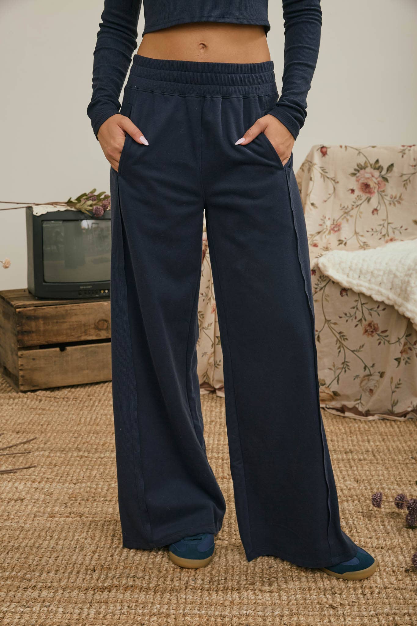 Soft Landing Side Panel Lounge Pants