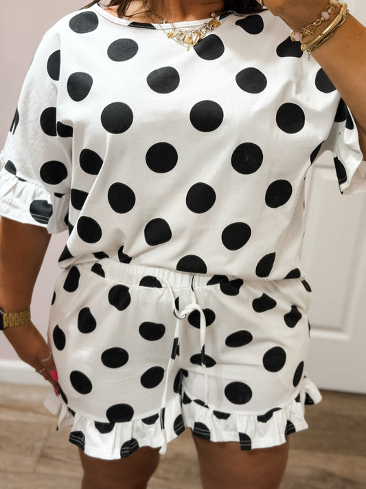 Classic Contrast Polka Dots Ruffled Set