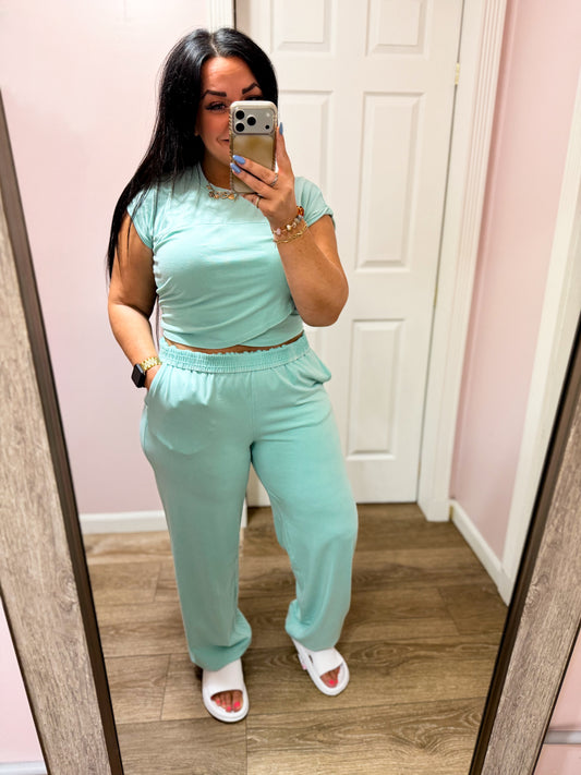 Made For Living Set, Mint