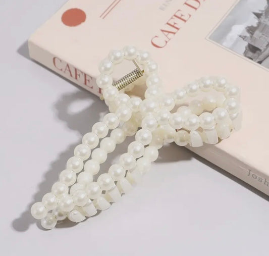 Pearl Claw Clip