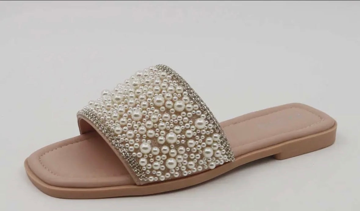 Hint Pearl Sandal