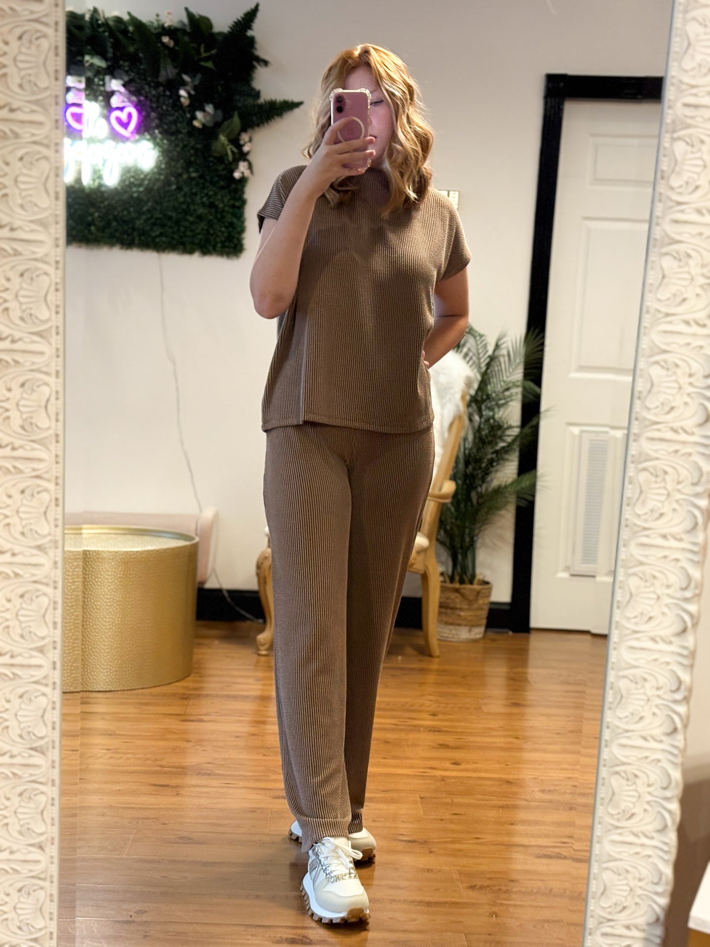 Styled Comfort Set, Brown
