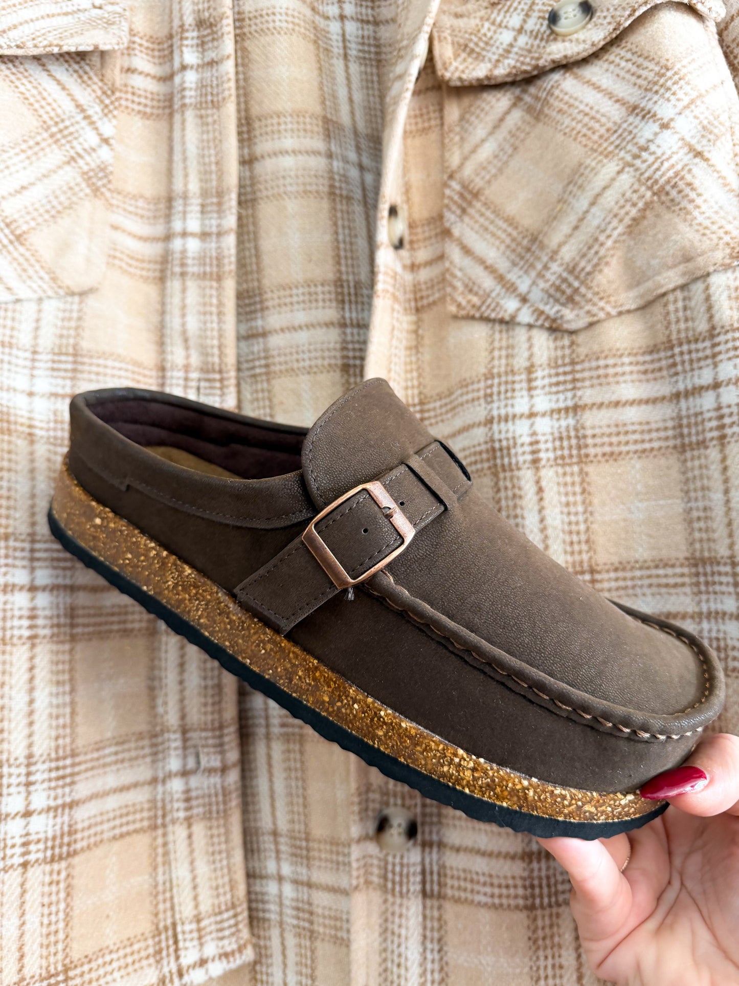 Resse Slip-On Clogs, Chocolate