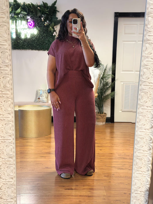 Styled Comfort Set, Burgundy