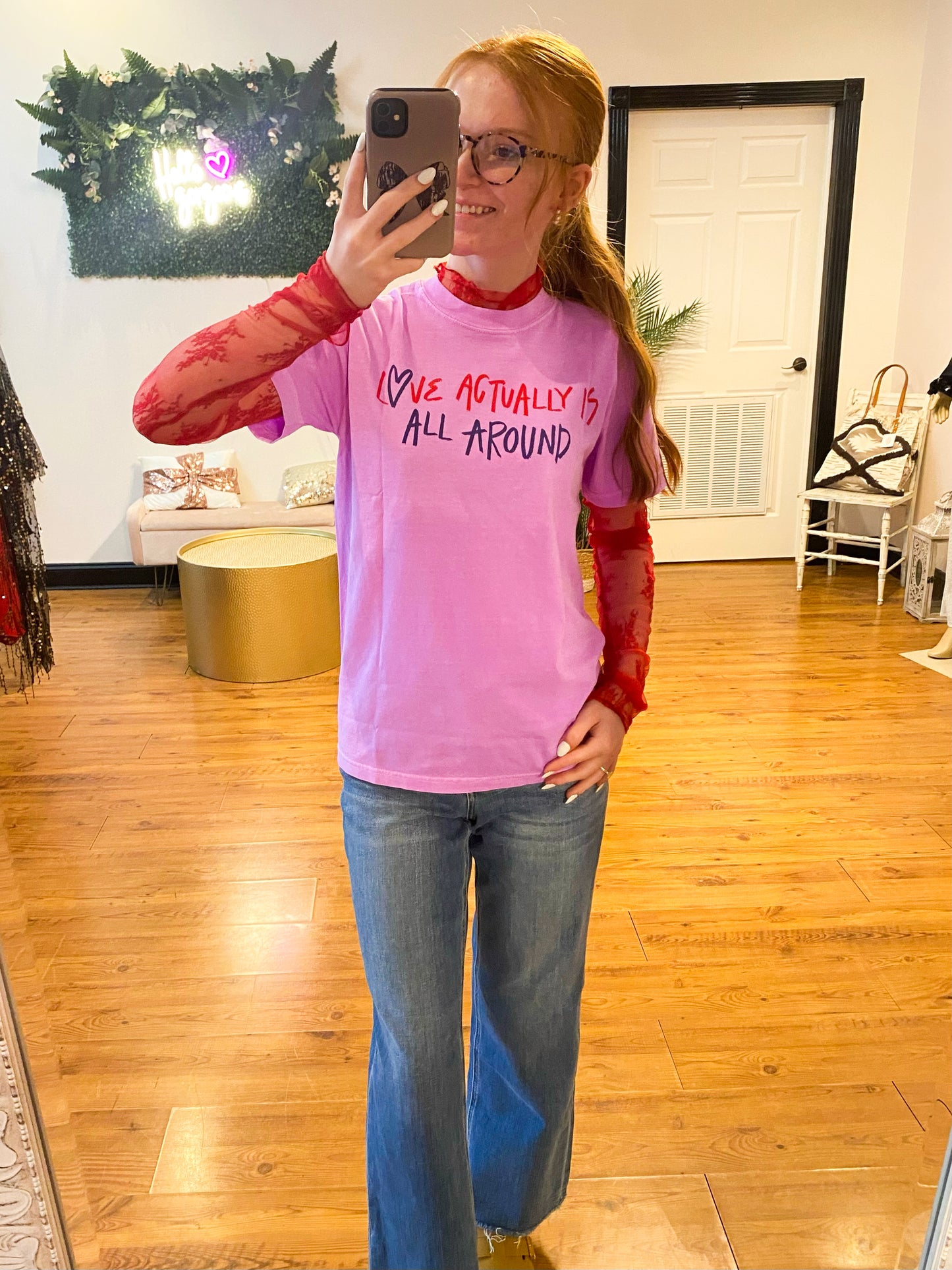 Love Guest Check Tee