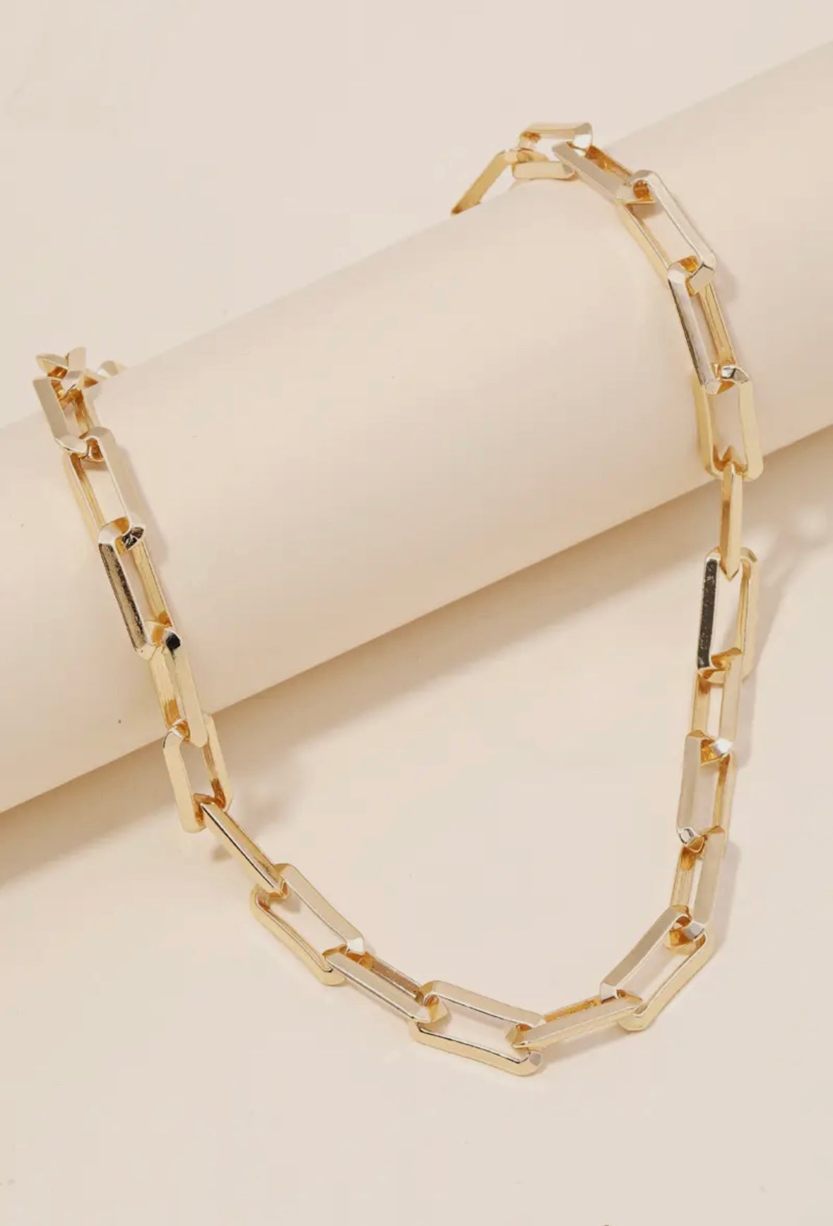 Rectangle Toggle Chain Necklace